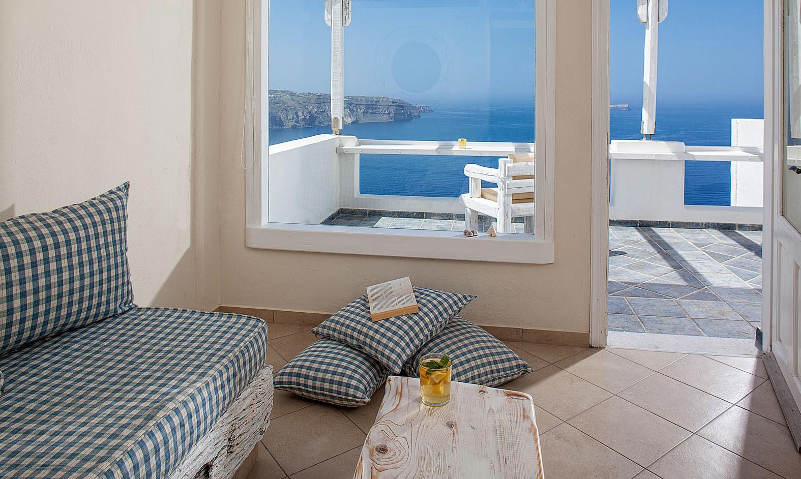 Athermi Suites