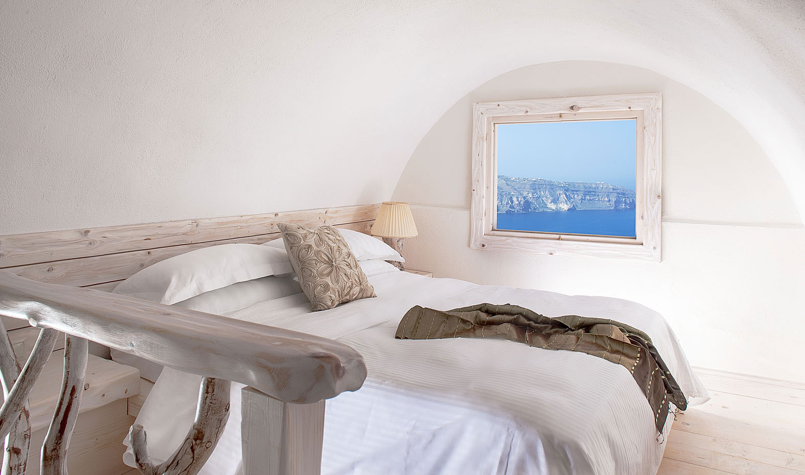 Athermi Suites